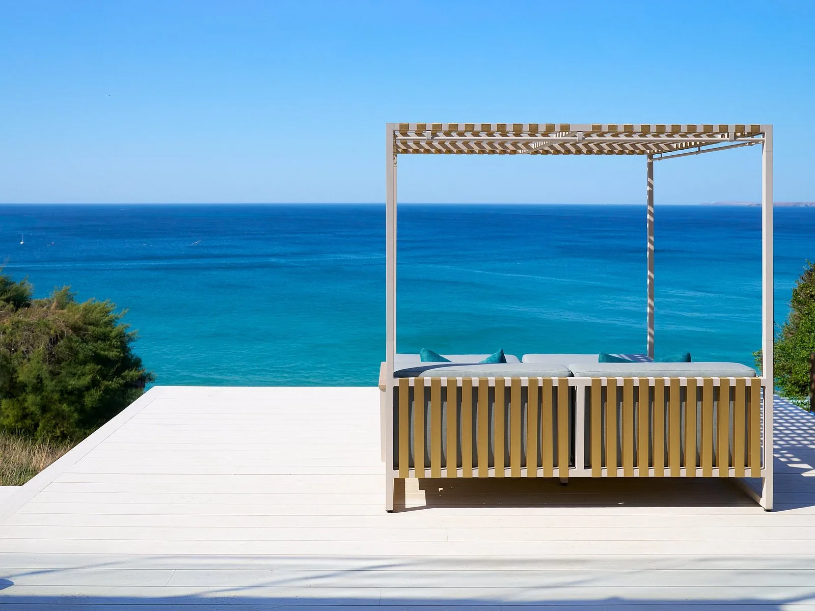 Clifftop terrace daybeds at THE NICI Newquay